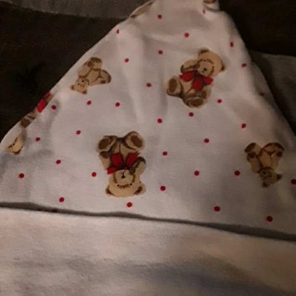 2-- BABY HATS 6--9 MONTHS  AND NEWBORN. - Picture 2 of 6